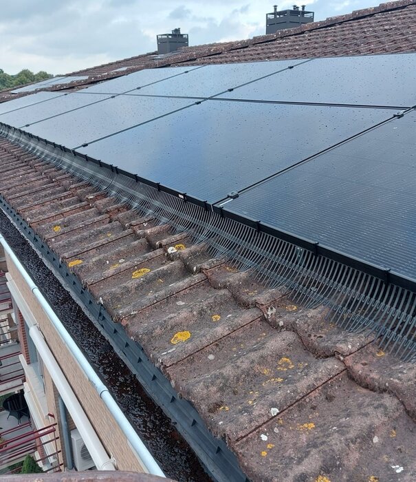 Solarguard pro vogelwering set 20 meter 108 stuks 40mm clips / 4 hoekstukken