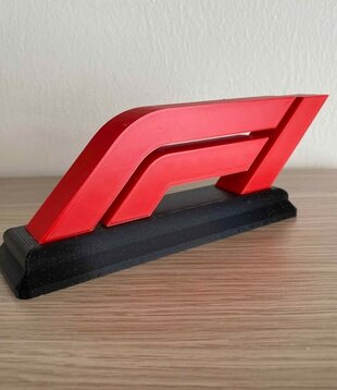 Formule 1 logo inclusief standaard