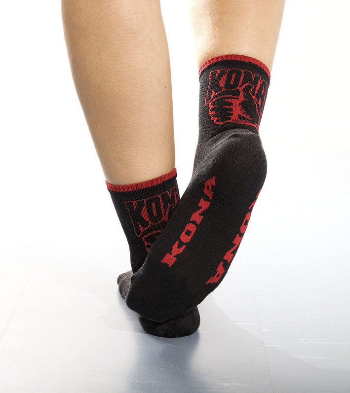 Kona Sock Woman 5 cuff Black/Red L-XL