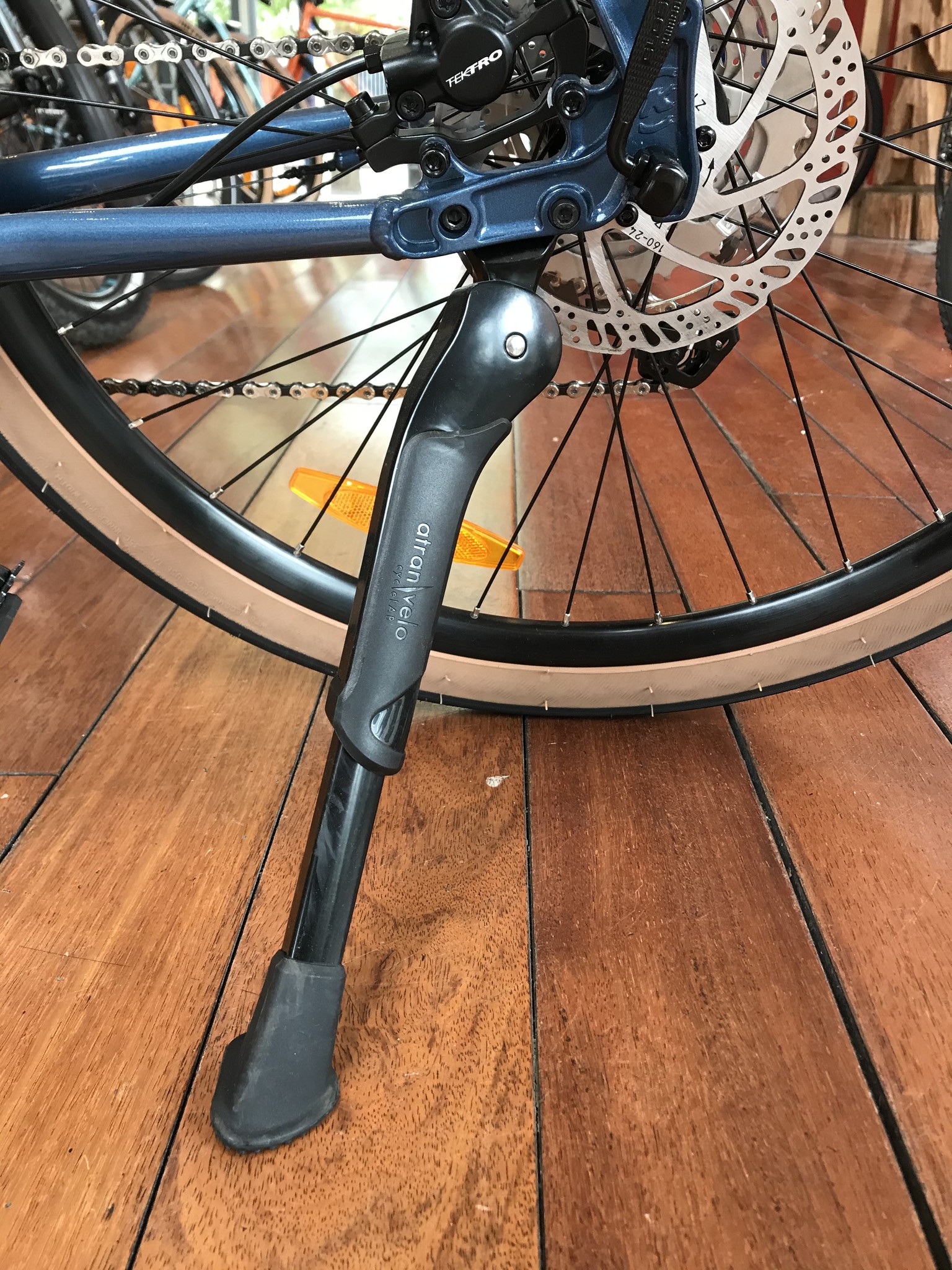 Kona sales sutra kickstand