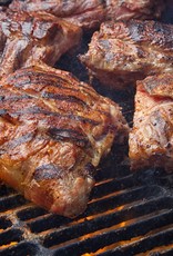 Gegaarde spareribs in barbecuesaus (lat van +/- 750g )