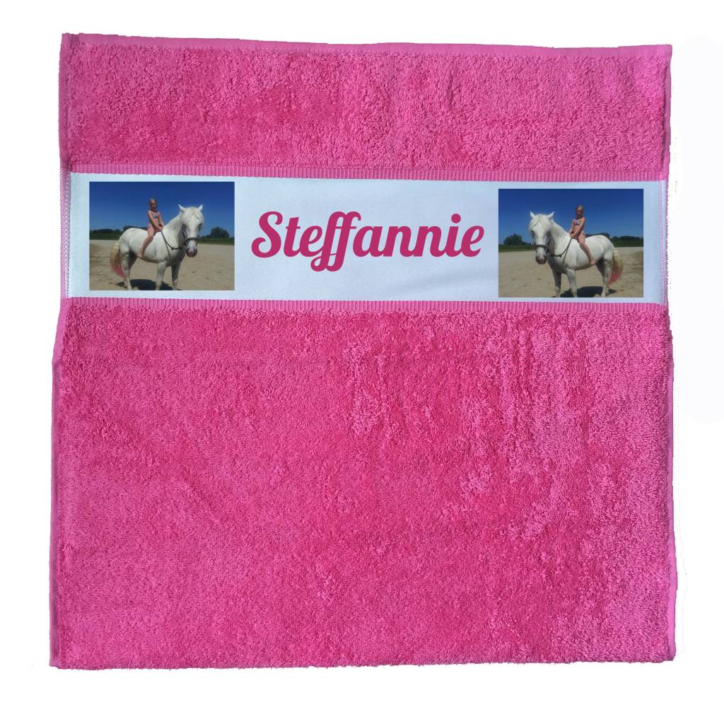 Handdoek met foto en naam - Traktatiecorner.nl