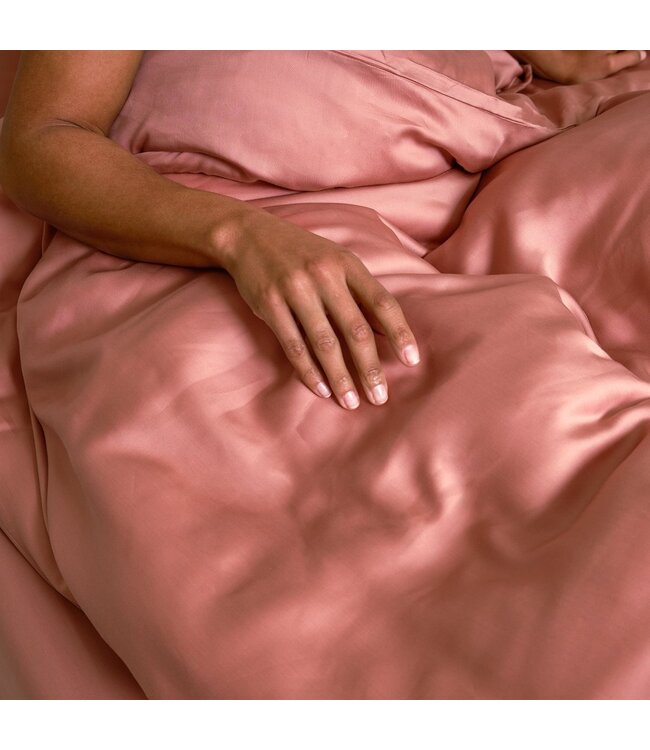 Coco & Cici Dekbedovertrek Tencel satijn Terra Roze
