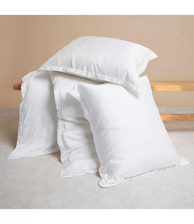 Coco & Cici Dekbedovertrek Tencel satijn Wit