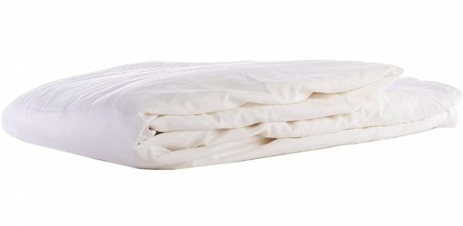 Luchtig zomerdekbed