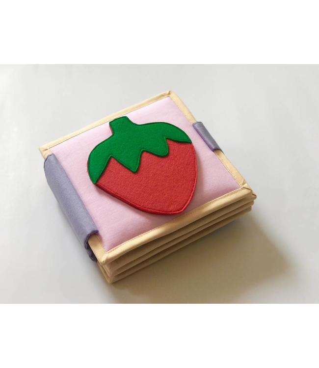 Jolly Designs Quiet Book - Regenbogen - Mini