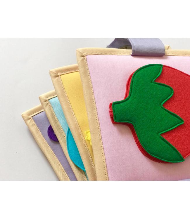 Jolly Designs Quiet Book - Regenbogen - Mini