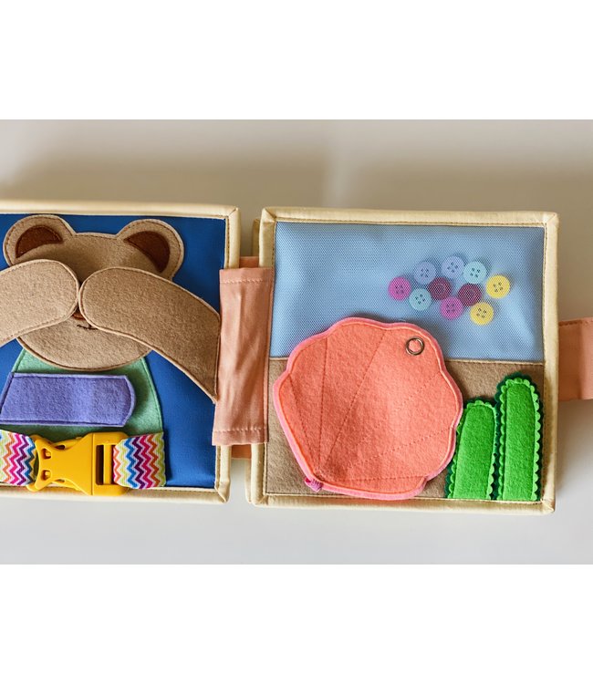 Jolly Designs Quiet Book - der flatternde Schmetterling - Mini