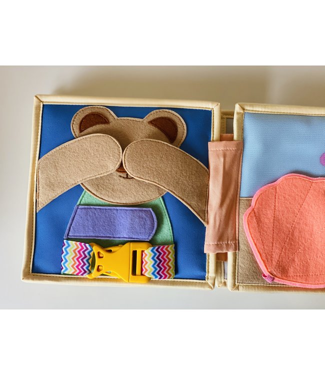 Jolly Designs Quiet Book - der flatternde Schmetterling - Mini