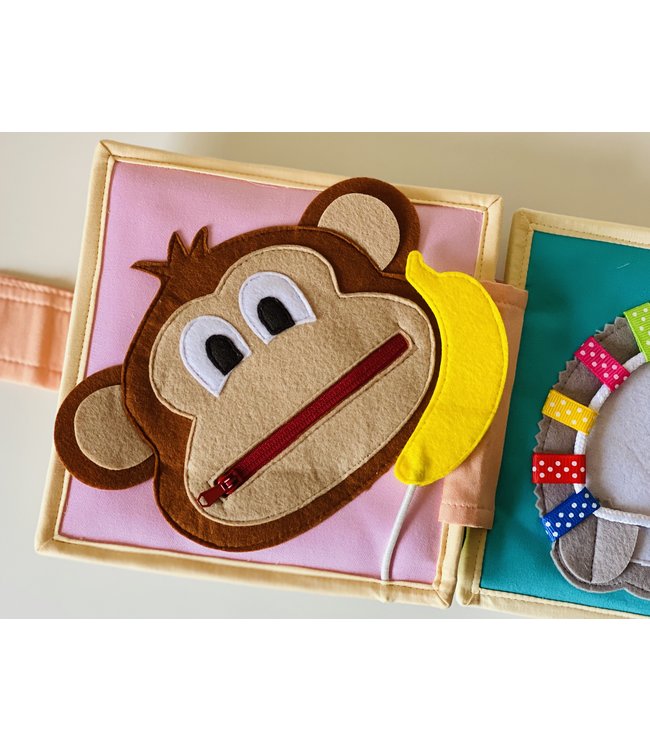 Jolly Designs Quiet Book - der flatternde Schmetterling - Mini