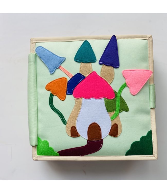 Jolly Designs Quiet Book - Märchenwald