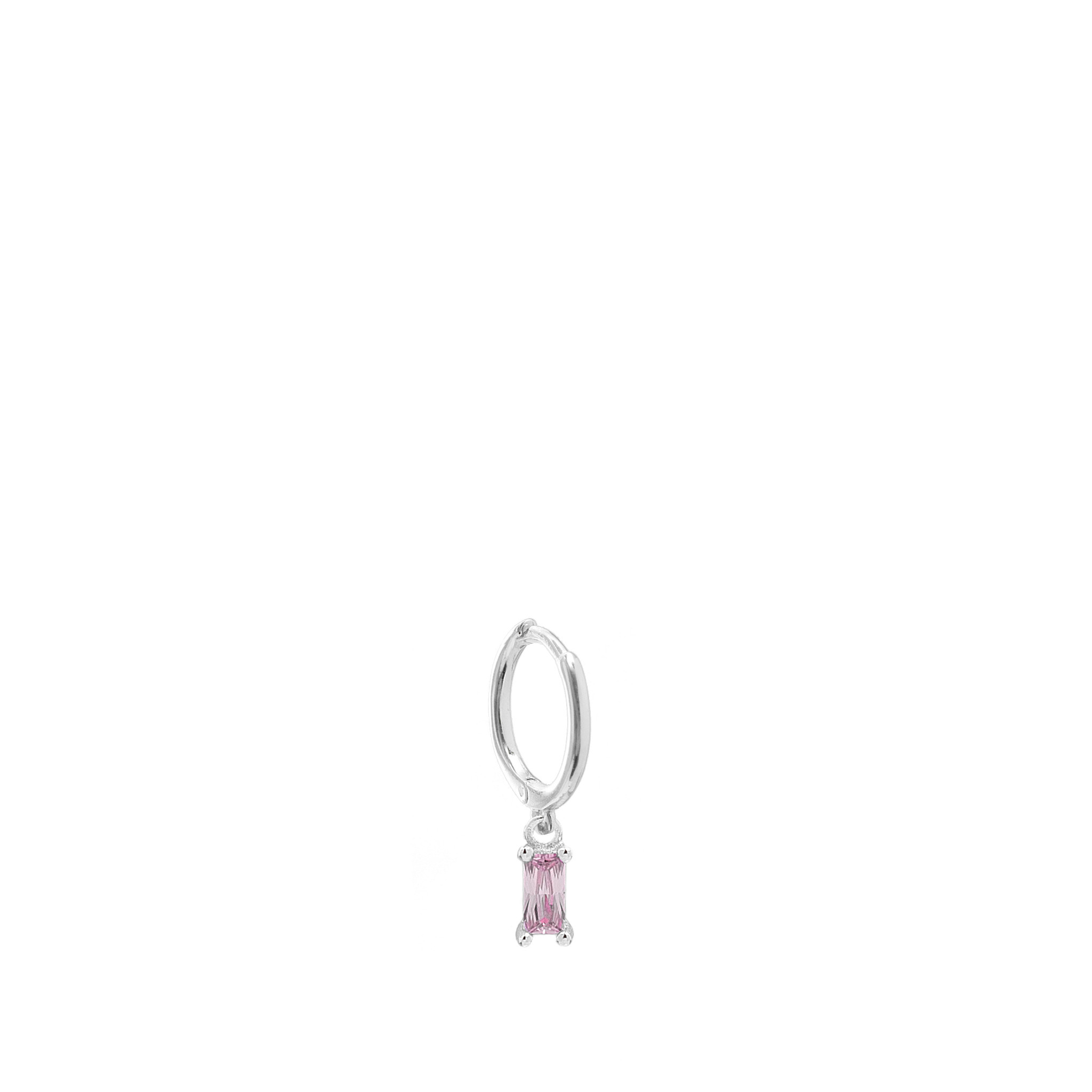 Les Soeurs Boucle d'Oreille Jeanne Pendaison Baguette 1. Ces charmantes boucles d'oreilles linéaires avec une pierre préc...