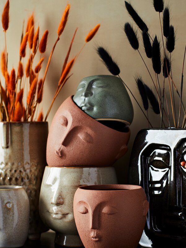 Madam Stoltz Flower Pot With Face Imprint 2. A beautiful flower pot from the brand Madam Stoltz. Entirely made of pottery...