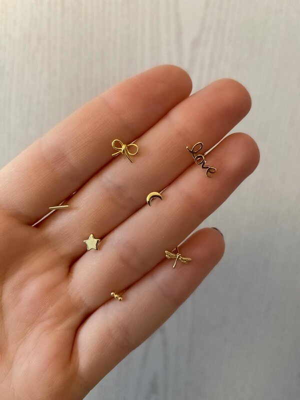 Les Soeurs Earring Jolie Star 2. Please note, OUTLET purchases cannot be exchanged or returned. This star is a real must-...
