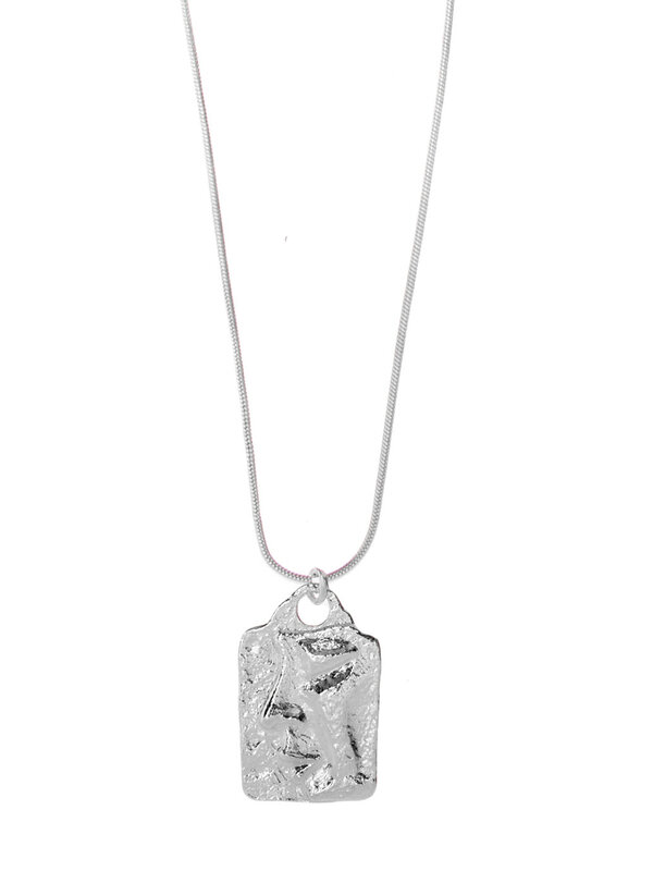 Les Soeurs Collier Rosa Face Rectangle 1. 