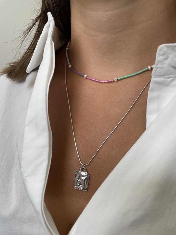 Les Soeurs Ketting Rosa Face Rectangle 2. Let op, OUTLET-aankopen kunnen niet worden geruild of geretourneerd. Deze ketti...