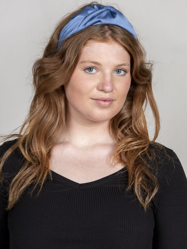 Les Soeurs Headband Thelma 3. This draped, fabric-covered button-up tiara with a shiny finish adds a sophisticated touch ...