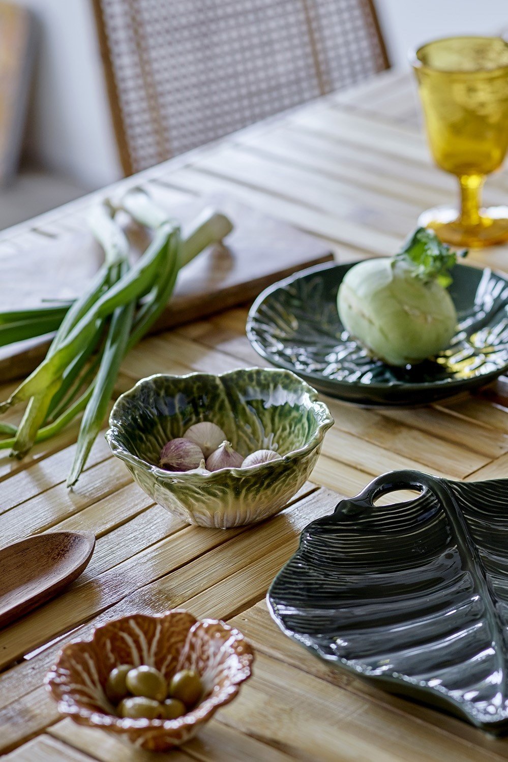 Bloomingville Bowl Savanna 2. The Savanna Plate brings the garden to your table. It has an original leaf shape and your f...