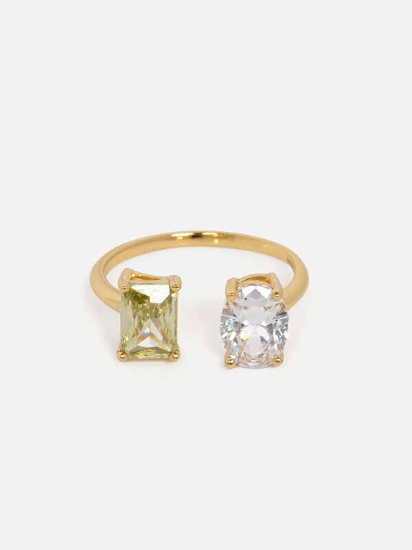 Les Soeurs Bague Gioia Double Gem 4. Une fois que vous aurez porté cette bague, vous ne pourrez plus vous en passer. Cett...