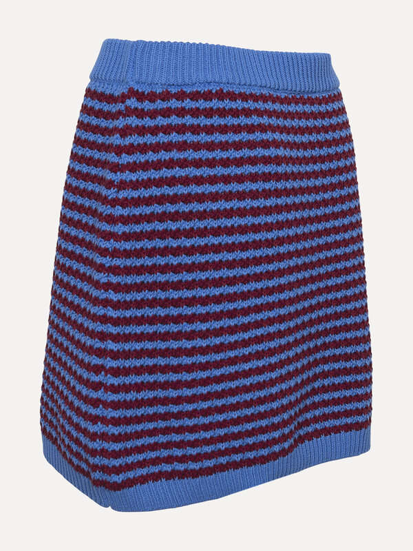 Les Soeurs Crochet rok Jenni 4. Rokken zijn dé trend voor komende seizoenen. Deze gehaakte variant is een stijlvolle toev...