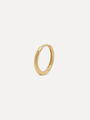 14K Oorbel Jeff Fine Hoop. Deze kleine ronde oorbel, gemaakt van 14k goud, is licht en gemakkelijk te combineren. Perfect...