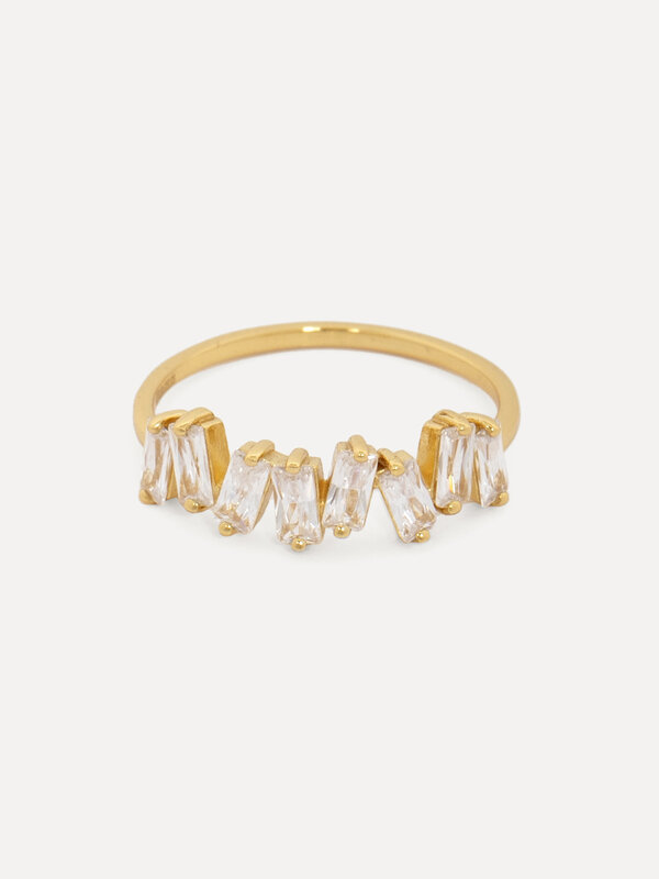 Les Soeurs Bague Chloe Baguette 4. Cette bague est un véritable must-have et fera briller n'importe quelle tenue !