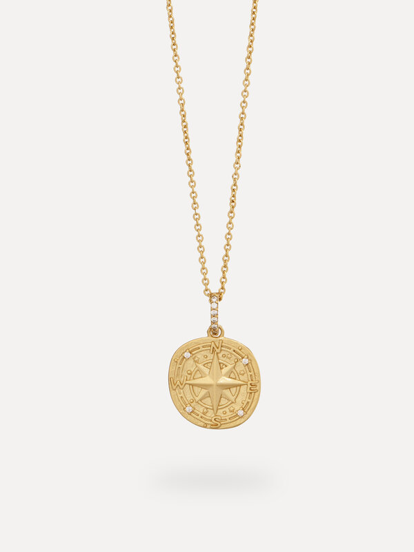 Les Soeurs Necklace Rosa Wind Rose 4. With the Rosa Wind Rose necklace you will never get lost again. This is a timeless ...
