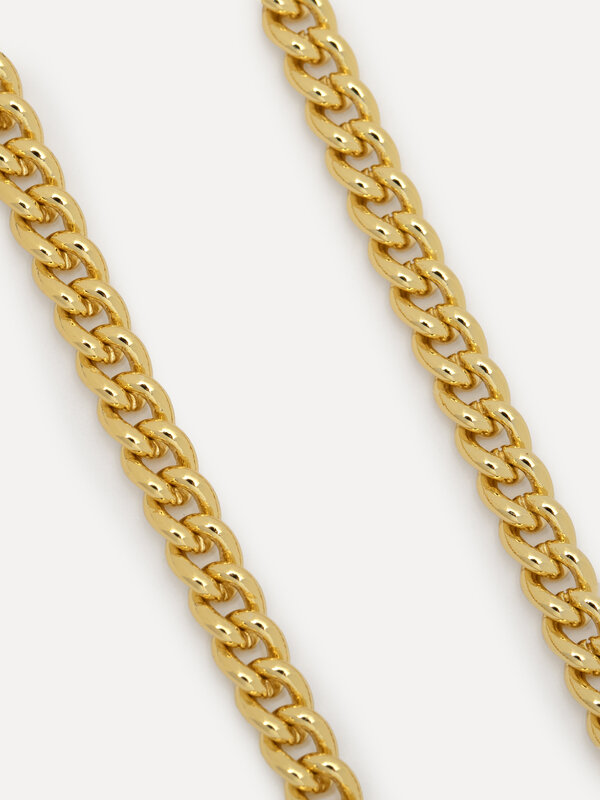 Les Soeurs Necklace Rana Curb Chain 4. Create your own unique statement with this curb necklace. This necklace finished w...