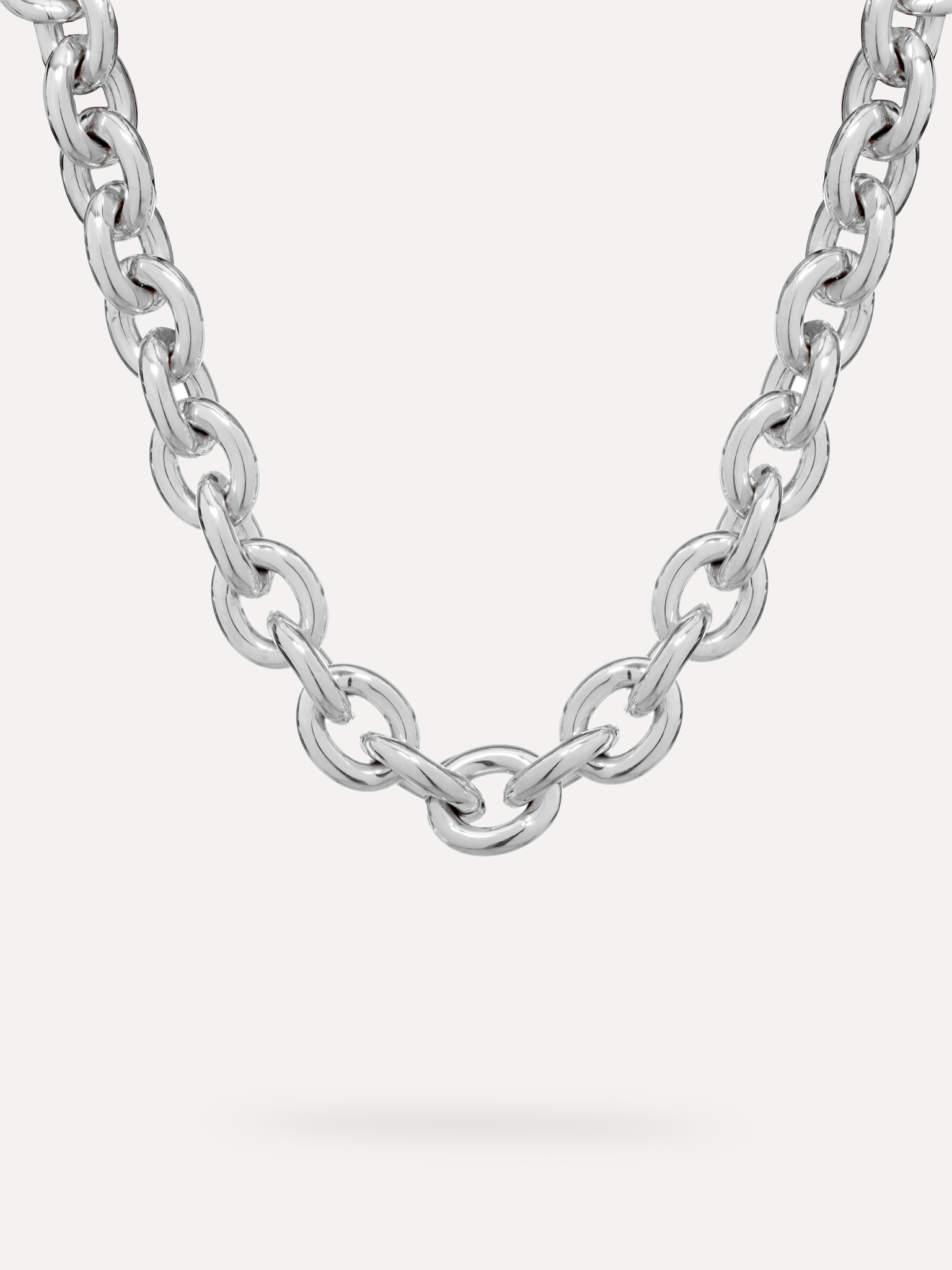 Les Soeurs Necklace Raya Chunky Chain 5. A link chain with chunky, interlocking links. It's bold enough to wear alone, ye...