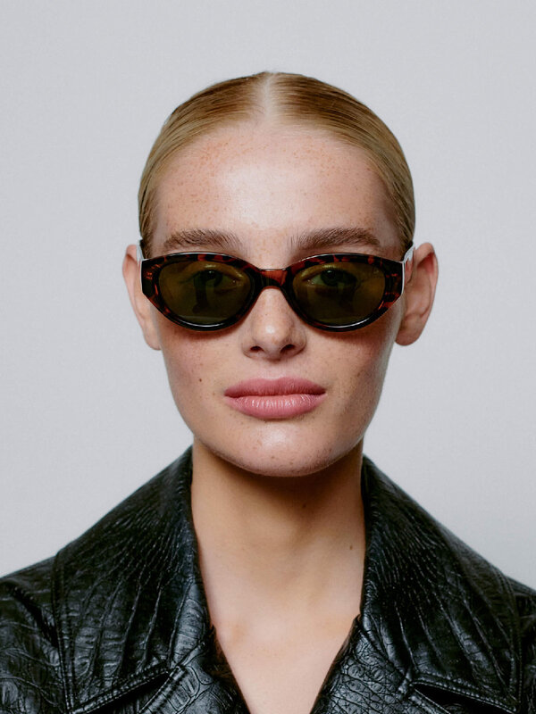 A.Kjaerbede Sunglasses Winnie 2. Winnie is a modern classic. Inspired by contemporary Scandinavian fashion trends. The su...