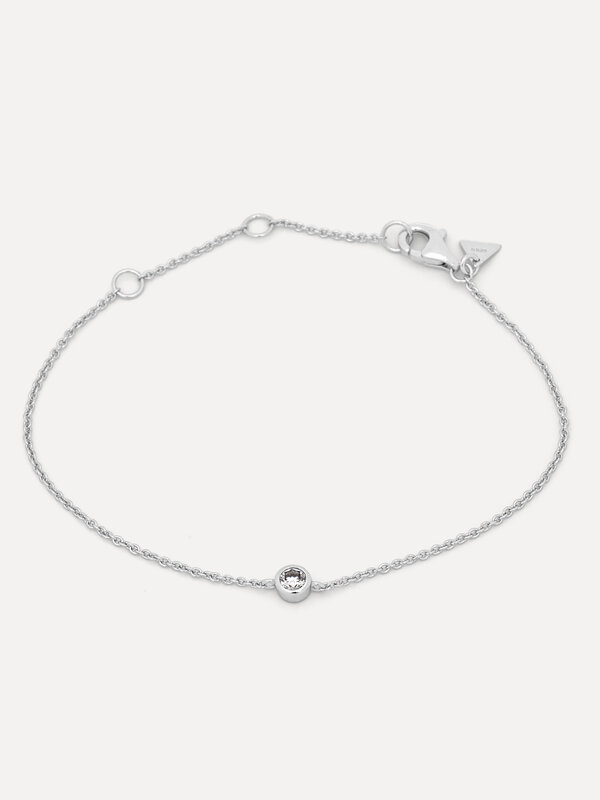 Les Soeurs Bracelet Hugo Rhinestone. Discover this beautiful bracelet where perfect simplicity merges with timeless elega...