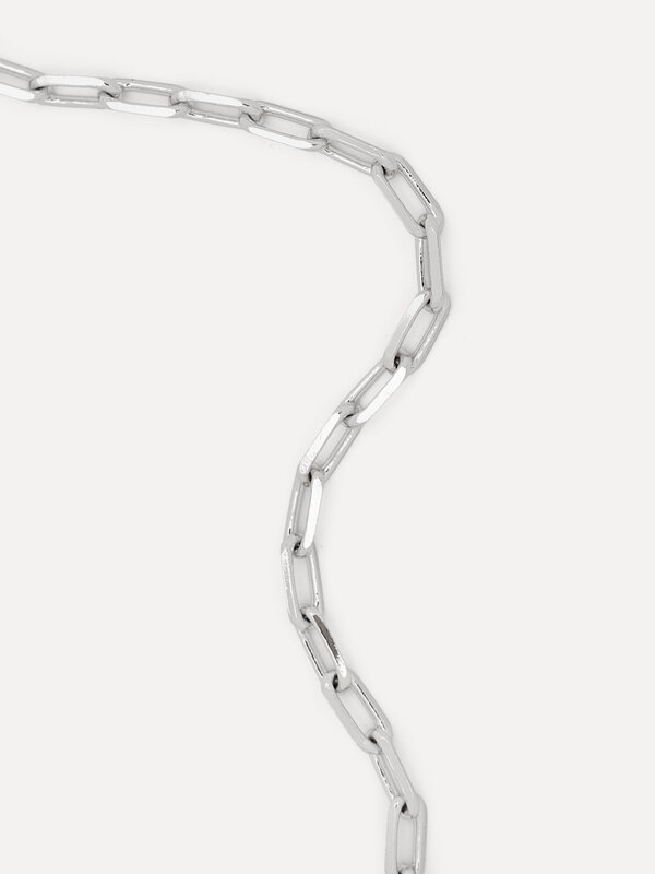 Les Soeurs Bracelet Hugo Big Chain 1. Bold yet simple, this link bracelet is a delicate yet eye-catching addition to your...