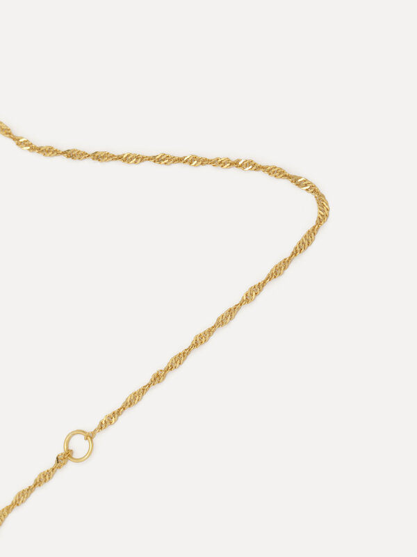 Les Soeurs Anklet Helle Twisted 4. Crafted with a timeless infinite twist, this anklet is a contemporary statement for bo...