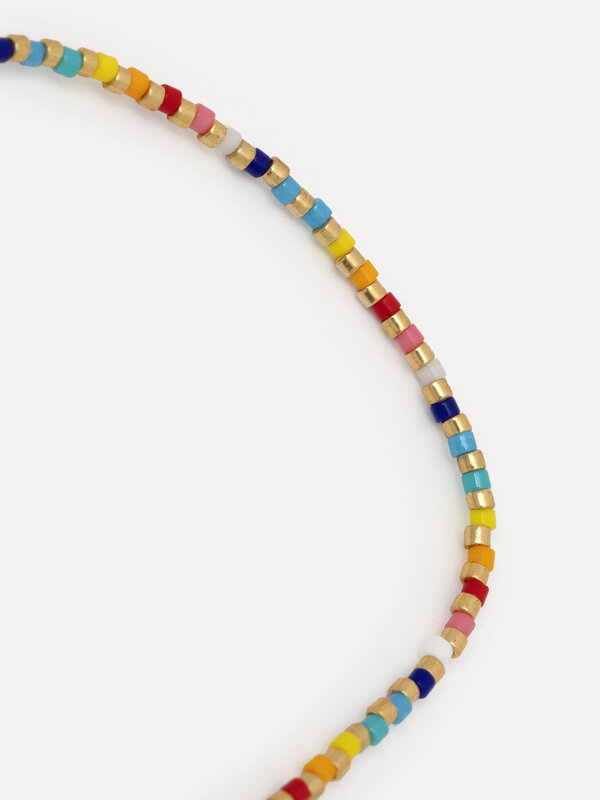Les Soeurs Bracelet Feliz Love 4. Colorful and gold-colored beads make this bracelet a lively, playful piece that can be ...