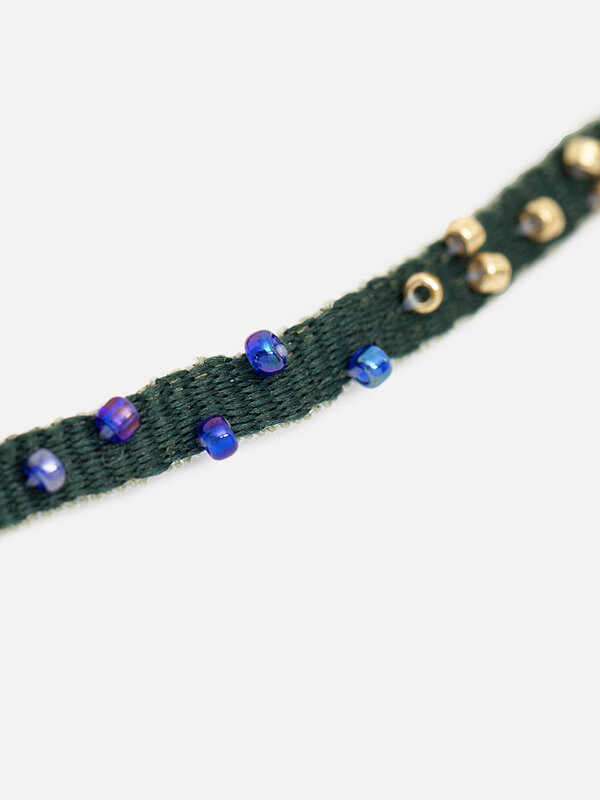 Les Soeurs Armband Frey Beads 4. Deze geweven armband is mooi om te stapelen met andere stijlen, maar kan ook alleen word...