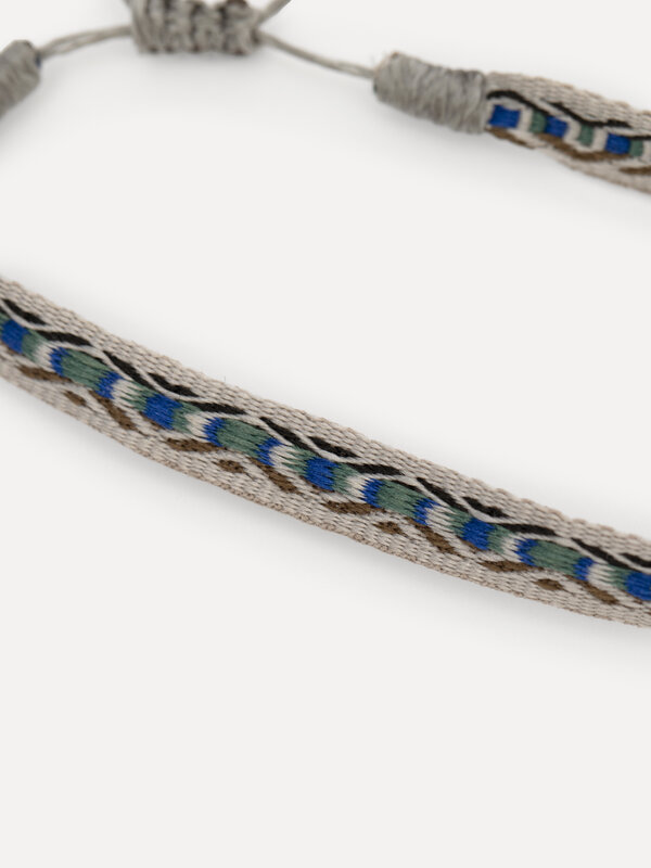 Les Soeurs Bracelet Frey 4. This woven bracelet is great for layering with other styles, but can also be worn alone for a...