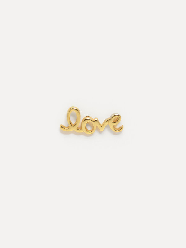 Les Soeurs Earring Jolie Love 4. Minimalist, chic and cute, this stud earring is a nice addition to your eargame!