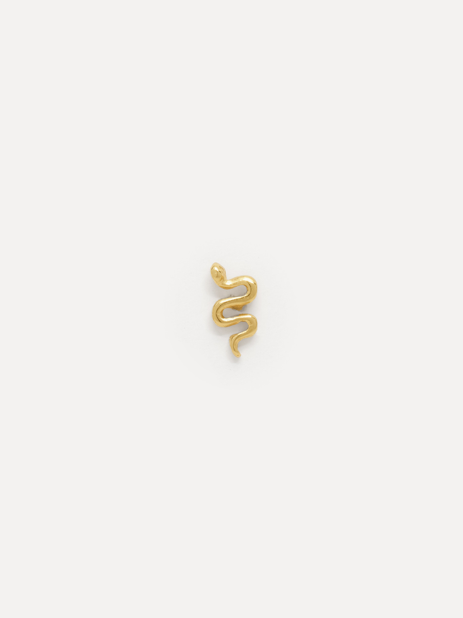 Les Soeurs Boucle d'oreille Jolie Snake 1. Edgy et très tendance, ces boucles d'oreilles serpent sont indispensables pour...