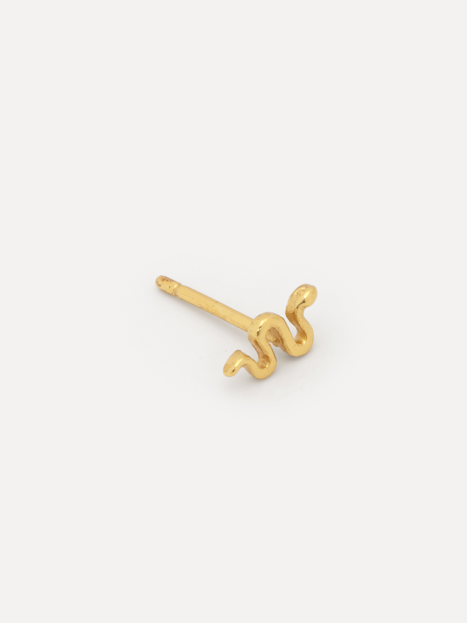Les Soeurs Boucle d'oreille Jolie Snake 4. Edgy et très tendance, ces boucles d'oreilles serpent sont indispensables pour...