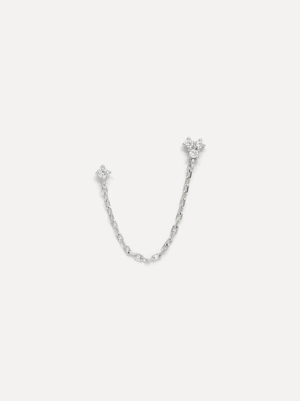 Les Soeurs Lira Double Stud Chain 1. Add a touch of sophistication to your everyday outfit with this dainty chain earring...