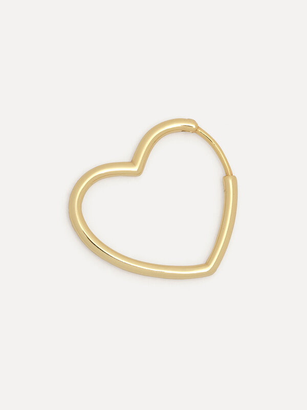 Les Soeurs Earring Jenny Heart 1. Create perfectly imperfect jewelry looks with this heart-shaped earring. The playful ev...