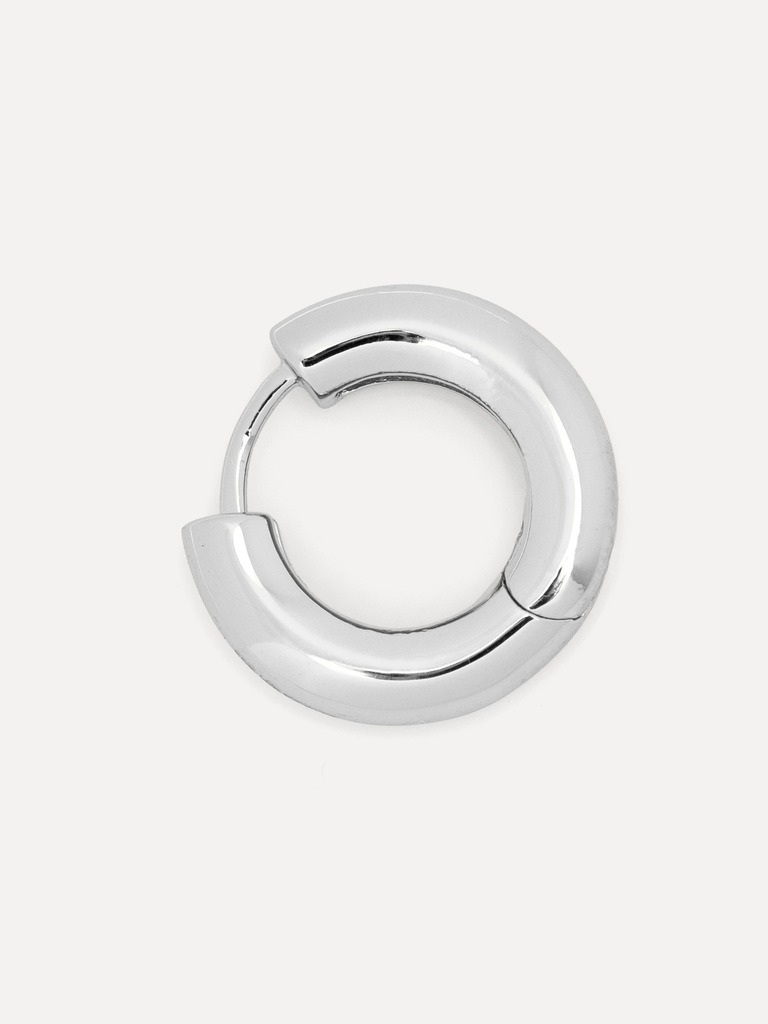 Les Soeurs Oorbel Joanne Mini Chubby 5. Delicaat en ingetogen, deze Joanne Mini Chubby zijn bedoeld om elke dag geliefd e...