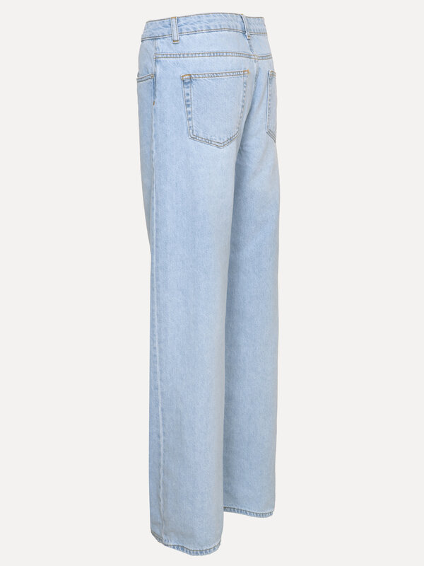 Les Soeurs Straight-fit jeans Jodie 6. Stel je voor hoe het leven zou zijn met de perfecte jeans in je kledingkast. Genie...