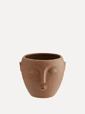 Pot de fleurs avec visage. Un magnifique pot de fleurs de la marque Madam Stoltz. Entièrement en poterie. C'est une décor...