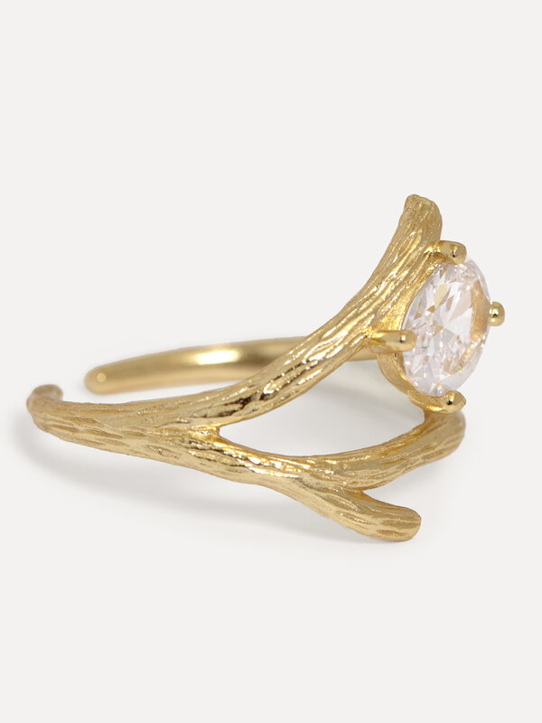 Les Soeurs Ring Ginette Branch 2. Til je stijl naar een hoger niveau met een vleugje natuurlijke charme. Dit zorgvuldig v...