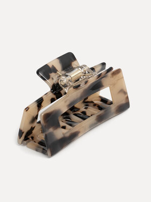 Resin Hair Clip Rectangle. A large hairpin made of a sturdy quality in a timeless design. The spelled has optimal grip in...