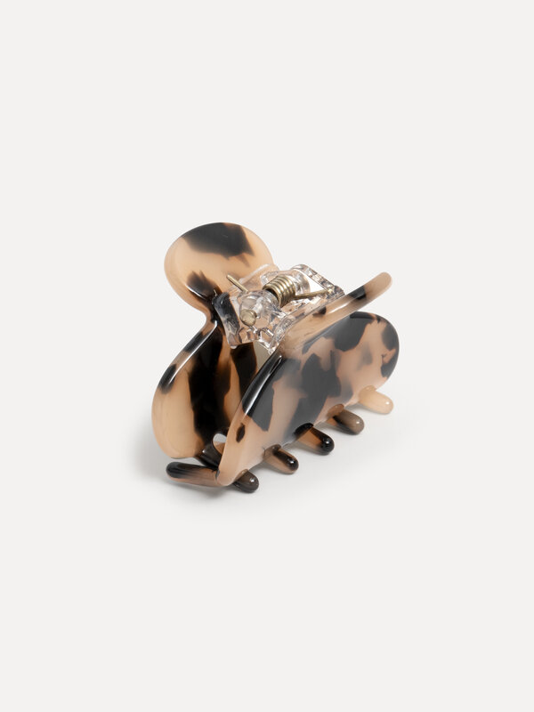 Les Soeurs Hair Clip Round 1. Made from polished acetate, this little hairpin with a tortue pattern is a great way to giv...