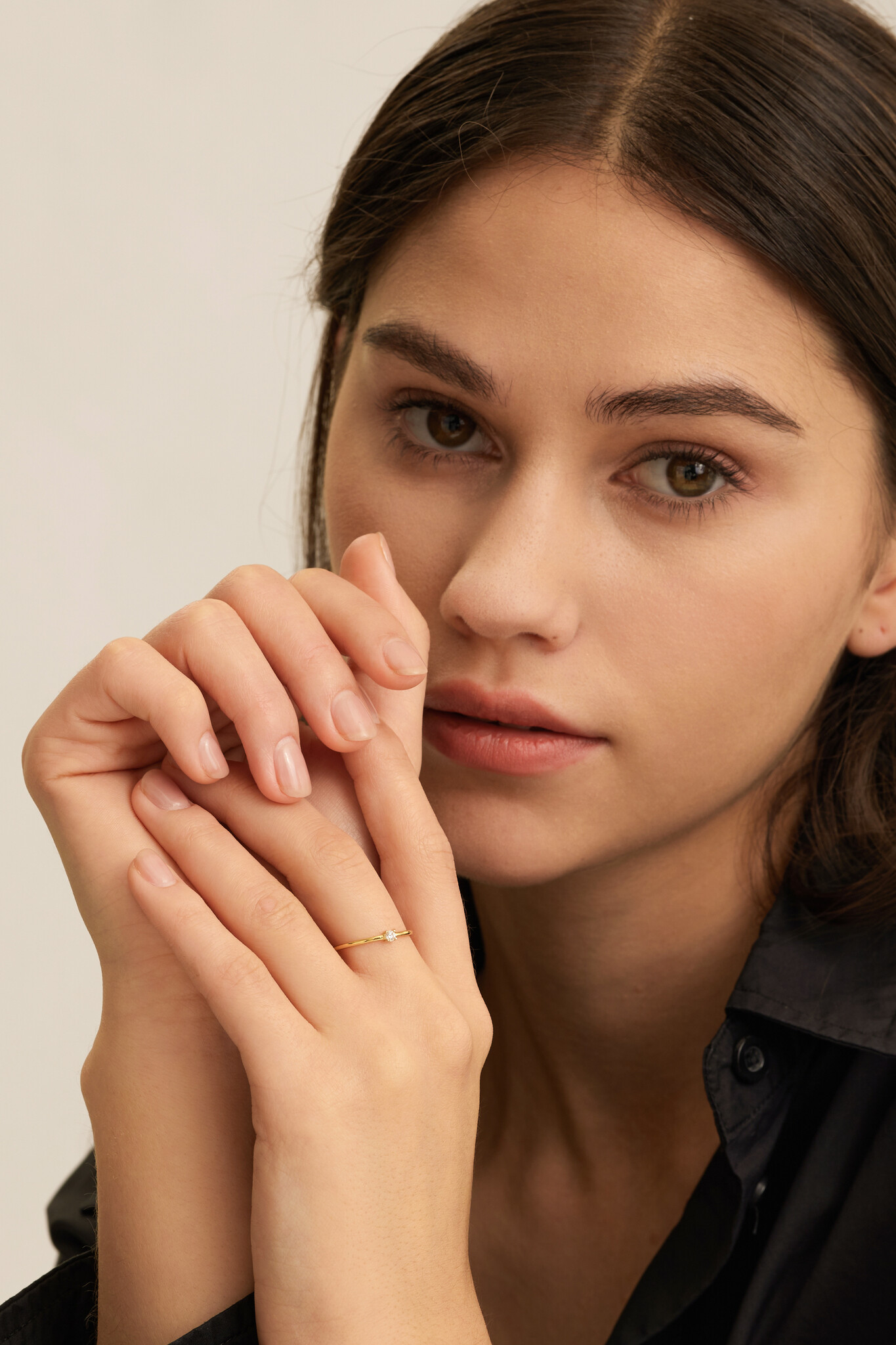 Les Soeurs Ring Chloe Moodstone 3. This ring is subtle, but still creates a wow effect because of the rhinestone. Wear it...