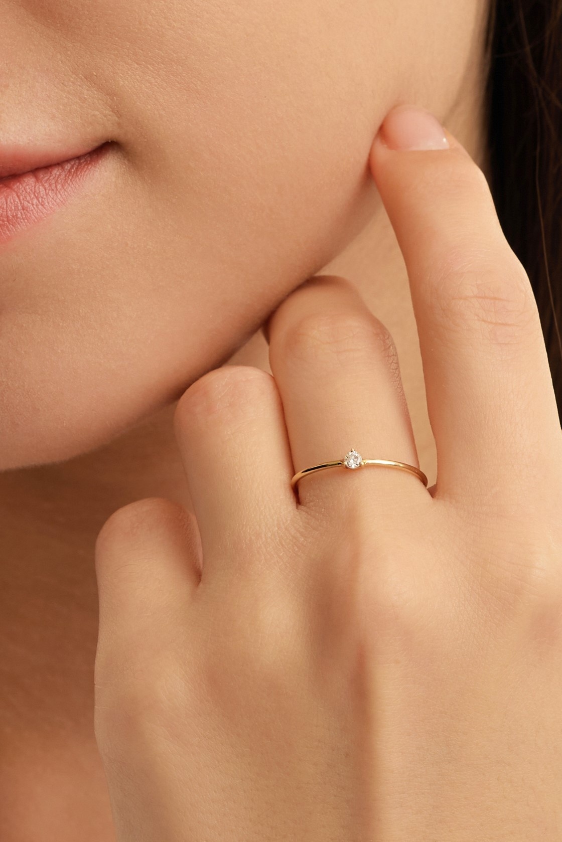 Les Soeurs 14K Bague Gaja Single Diamond 3. Cette élégante bague en or 14 carats ornée de diamants est fait à être portée...