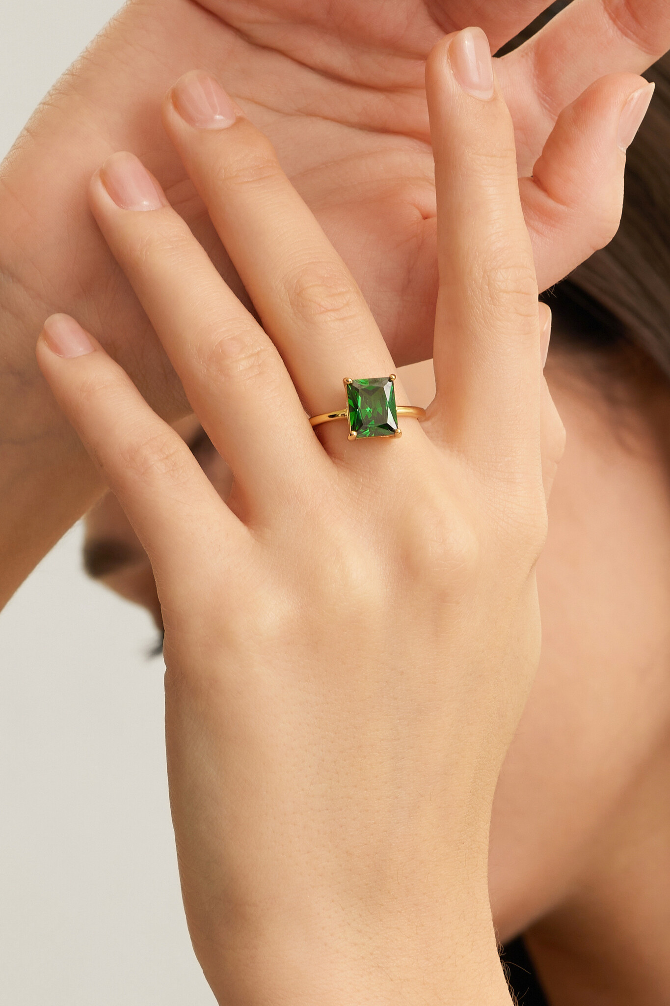 Les Soeurs Bague Gioia Emerald 3. Notre meilleur conseil de style: ajoutez cette bague enchanteresse à votre collection. ...